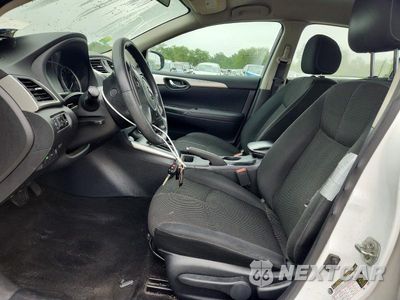 Zdjęcie 7 z 13 samochodu: 2018 NISSAN SENTRA S VIN:3N1AB7AP2JY268139 - miniatura