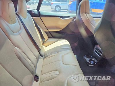 Zdjęcie 10 z 12 samochodu: 2017 TESLA MODEL S VIN:5YJSA1E22HF180570 - miniatura