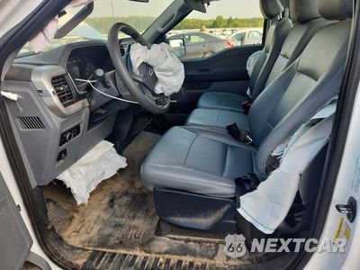 Zdjęcie 7 z 12 samochodu: 2023 FORD F150 VIN:1FTMF1CP5PKF74932 - miniatura