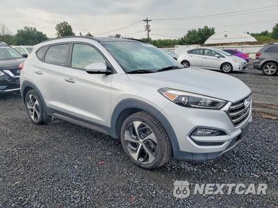 Czwarte zdjęcie samochodu z boku: 2016 HYUNDAI TUCSON LIMITED VIN:KM8J3CA28GU069353 - miniatura