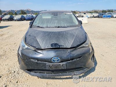 Piąte zdjęcie samochodu w środku: 2018 TOYOTA PRIUS FOUR VIN:JTDKARFUXJ3551993 - miniatura