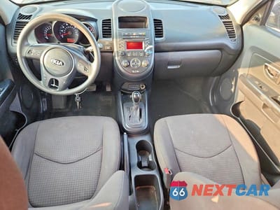 Zdjęcie 8 z 13 samochodu: 2013 KIA SOUL BASE VIN:KNDJT2A51D7558728 - miniatura