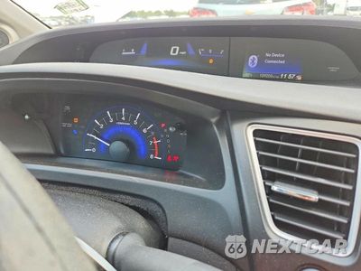 Zdjęcie 9 z 13 samochodu: 2015 HONDA CIVIC LX VIN:2HGFG3B56FH517826 - miniatura