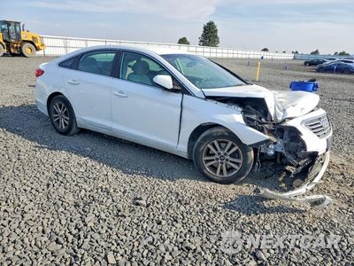 Czwarte zdjęcie samochodu z boku: 2017 HYUNDAI SONATA SE VIN:5NPE24AF3HH536675 - miniatura