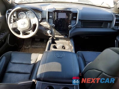 Zdjęcie 8 z 12 samochodu: 2025 RAM 1500 LARAMIE VIN:1C6SRFJP2SN512305 - miniatura