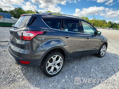 Trzecie zdjęcie samochodu z tyłu: 2018 FORD ESCAPE TITANIUM VIN:1FMCU9J92JUD43255 - miniatura