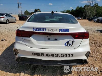 Zdjęcie 6 z 12 samochodu: 2024 KIA FORTE LXS VIN:3KPF24AD6RE739309 - miniatura
