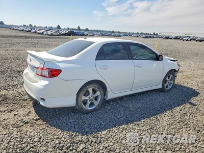 Trzecie zdjęcie samochodu z tyłu: 2012 TOYOTA COROLLA S VIN:2T1BU4EE8CC767226 - miniatura