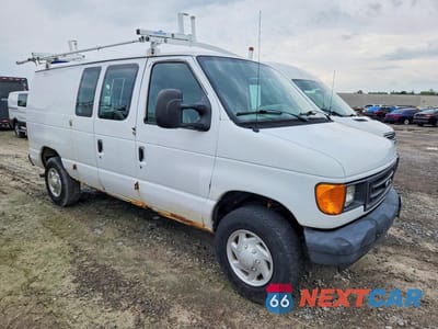 Czwarte zdjęcie samochodu z boku: 2007 FORD ECONOLINE E250 VAN VIN:1FTNE24W97DB27558 - miniatura