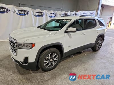 2023 GMC ACADIA SLT 1GKKNML4XPZ157626 - główne zdjęcie licytacji z USA - miniatura
