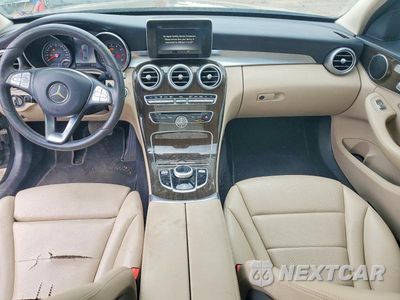 Zdjęcie 8 z 12 samochodu: 2018 MERCEDES-BENZ C 300 VIN:55SWF4JB2JU276228 - miniatura