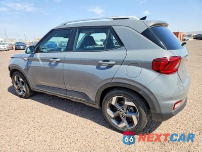 Drugie zdjęcie samochodu z przodu: 2021 HYUNDAI VENUE SEL VIN:KMHRC8A35MU114009 - miniatura