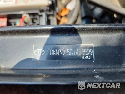 Zdjęcie 12 z 13 samochodu: 2011 TOYOTA PRIUS THREE VIN:JTDKN3DU5B1415529 - miniatura