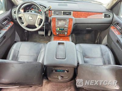 Zdjęcie 8 z 14 samochodu: 2014 CHEVROLET TAHOE C1500 LTZ VIN:1GNSCCE02ER183535 - miniatura