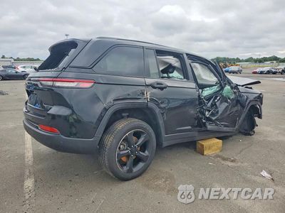 Trzecie zdjęcie samochodu z tyłu: 2024 JEEP GRAND CHEROKEE LAREDO VIN:1C4RJHAG5RC164855 - miniatura