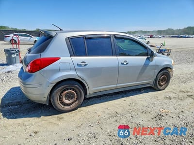 Trzecie zdjęcie samochodu z tyłu: 2009 NISSAN VERSA 1.8 S VIN:3N1BC13E49L355267 - miniatura