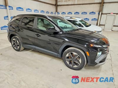 Czwarte zdjęcie samochodu z boku: 2025 HYUNDAI TUCSON SEL VIN:5NMJB3DE4SH551914 - miniatura