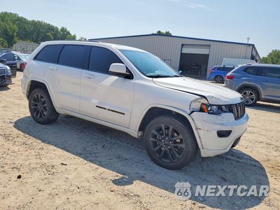 Czwarte zdjęcie samochodu z boku: 2021 JEEP GRAND CHEROKEE LAREDO VIN:1C4RJFAG0MC744334 - miniatura