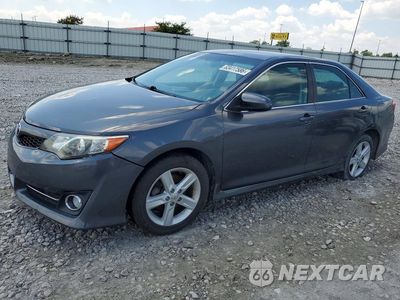 2013 TOYOTA CAMRY SE 4T1BF1FK4DU684390 - główne zdjęcie licytacji z USA - miniatura