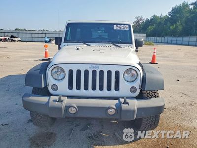 Piąte zdjęcie samochodu w środku: 2017 JEEP WRANGLER UNLIMITED SPORT VIN:1C4BJWDGXHL685179 - miniatura
