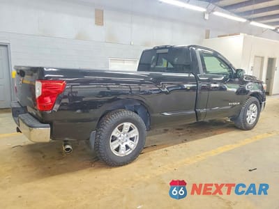 Trzecie zdjęcie samochodu z tyłu: 2017 NISSAN TITAN SV VIN:1N6AA1R71HN519559 - miniatura