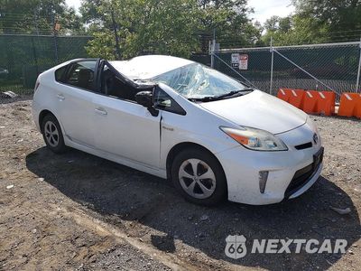 Czwarte zdjęcie samochodu z boku: 2014 TOYOTA PRIUS TWO VIN:JTDKN3DU2E0392530 - miniatura