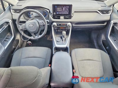 Zdjęcie 8 z 14 samochodu: 2025 TOYOTA RAV4 HYBRID XLE VIN:4T3RWRFV7SU164700 - miniatura