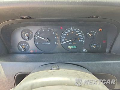 Zdjęcie 9 z 13 samochodu: 2002 JEEP GRAND CHEROKEE LAREDO VIN:1J4GX48S92C282478 - miniatura