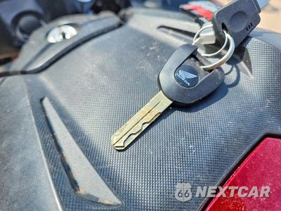 Zdjęcie 8 z 9 samochodu: 2018 HONDA NC750 XD VIN:JH2RC9049JK000212 - miniatura