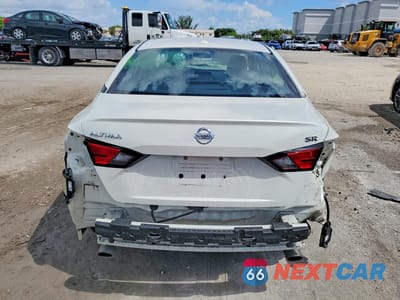 Zdjęcie 6 z 13 samochodu: 2019 NISSAN ALTIMA SR VIN:1N4BL4CV8KC206611 - miniatura