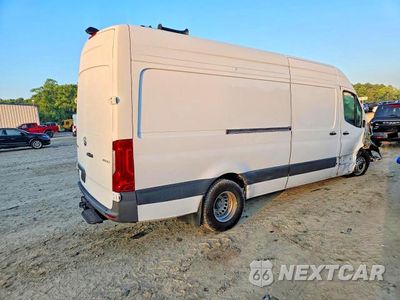 Trzecie zdjęcie samochodu z tyłu: 2024 MERCEDES-BENZ SPRINTER 3500 DELIVERY VAN VIN:W1Y5NCHY5RT184443 - miniatura