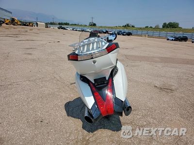 Czwarte zdjęcie samochodu z boku: 2014 VICTORY MOTORCYCLES VISION TOUR VIN:5VPSW36N0E3035110 - miniatura