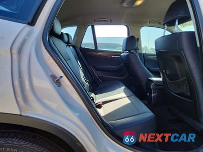 Zdjęcie 11 z 13 samochodu: 2013 BMW X1 SDRIVE28I VIN:WBAVM1C51DVW46211 - miniatura