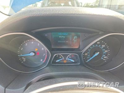 Zdjęcie 9 z 12 samochodu: 2014 FORD FOCUS SE VIN:1FADP3F25EL105247 - miniatura