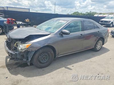 2014 TOYOTA CAMRY LE 4T1BF1FK2EU439542 - główne zdjęcie licytacji z USA - miniatura