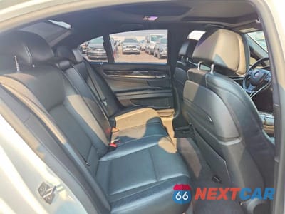 Zdjęcie 10 z 12 samochodu: 2015 BMW 750 XI VIN:WBAYB6C51FG299230 - miniatura