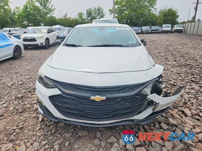Piąte zdjęcie samochodu w środku: 2019 CHEVROLET MALIBU LS VIN:1G1ZB5ST2KF185117 - miniatura