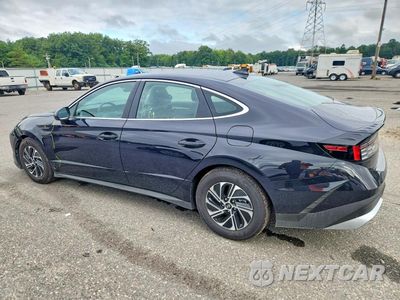 Drugie zdjęcie samochodu z przodu: 2026 HYUNDAI SONATA HYBRID BLUE VIN:KMHL24JJ7TA163082 - miniatura