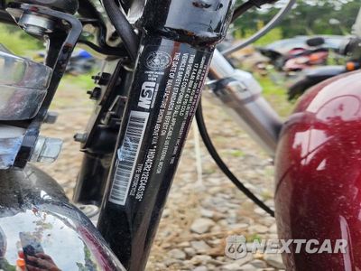 Zdjęcie 9 z 9 samochodu: 2014 HARLEY-DAVIDSON XL883 SUPERLOW VIN:1HD4CR212EC445136 - miniatura