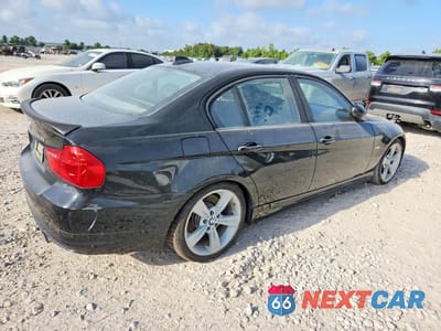 Trzecie zdjęcie samochodu z tyłu: 2009 BMW 335 I VIN:WBAPM73599A366840 - miniatura