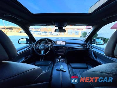 Zdjęcie 9 z 14 samochodu: 2018 BMW X5 XDRIVE50I VIN:5UXKR6C55J0U15260 - miniatura