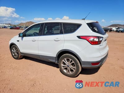Drugie zdjęcie samochodu z przodu: 2017 FORD ESCAPE SE VIN:1FMCU0GD8HUC88201 - miniatura