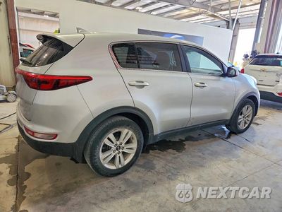 Trzecie zdjęcie samochodu z tyłu: 2017 KIA SPORTAGE LX VIN:KNDPM3AC4H7067006 - miniatura