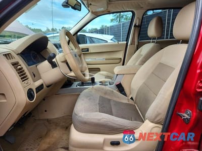 Zdjęcie 7 z 13 samochodu: 2008 FORD ESCAPE XLT VIN:1FMCU93128KB35437 - miniatura