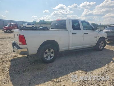 Trzecie zdjęcie samochodu z tyłu: 2019 RAM 1500 CLASSIC TRADESMAN VIN:1C6RR6FT9KS723118 - miniatura