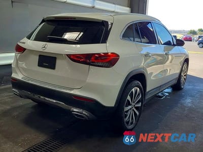 Czwarte zdjęcie samochodu z boku: 2021 MERCEDES-BENZ GLA 250 VIN:W1N4N4GB3MJ134074 - miniatura