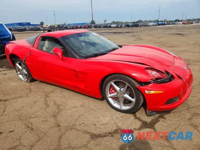 Czwarte zdjęcie samochodu z boku: 2013 CHEVROLET CORVETTE VIN:1G1YG2DW6D5101862 - miniatura