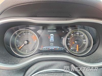 Zdjęcie 9 z 13 samochodu: 2016 JEEP CHEROKEE TRAILHAWK VIN:1C4PJMBSXGW214292 - miniatura
