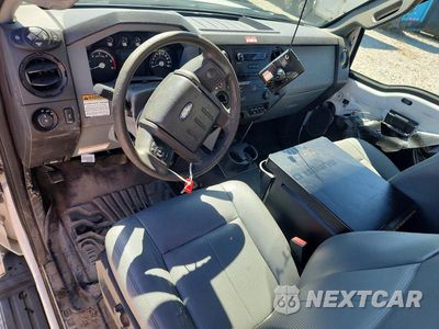 Zdjęcie 8 z 13 samochodu: 2015 FORD F450 SUPER DUTY VIN:1FDUF4GY8FEA90069 - miniatura