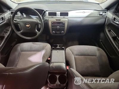 Zdjęcie 8 z 13 samochodu: 2010 CHEVROLET IMPALA POLICE VIN:2G1WD5EM0A1198200 - miniatura